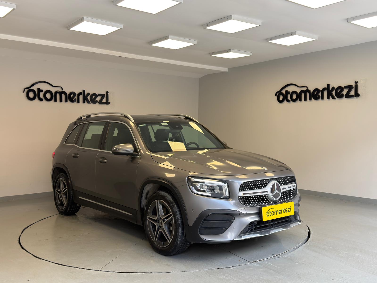 MERCEDES GLB 17